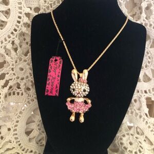 NWT Betsey Johnson Bunny Rabbit Necklace